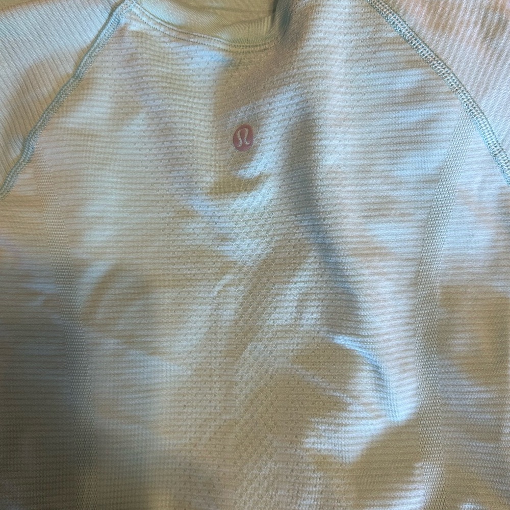 LULULEMON swiftly tech size 6